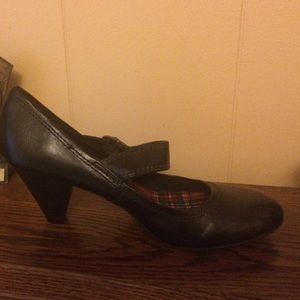 American Eagle Mary Jane Shoes