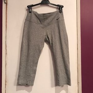 Cropped Nike leggings