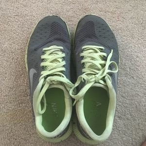 Nike 4.0 Running Shoes