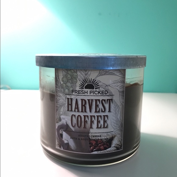 Bath and Body Works candle