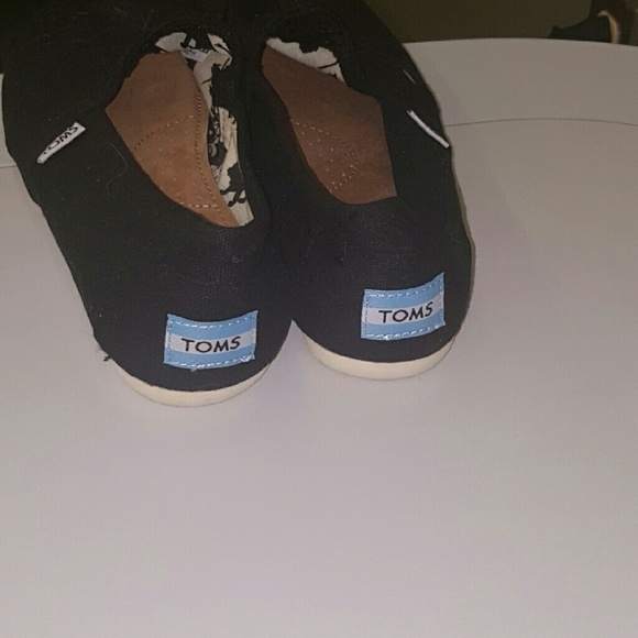 Tom's