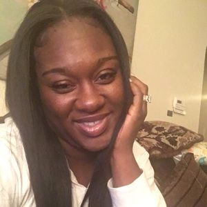 Meet your Posher, Leanna