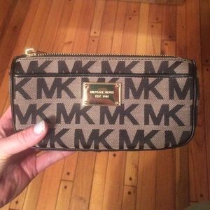 Michaels Kors Makeup/ toiletries bag.