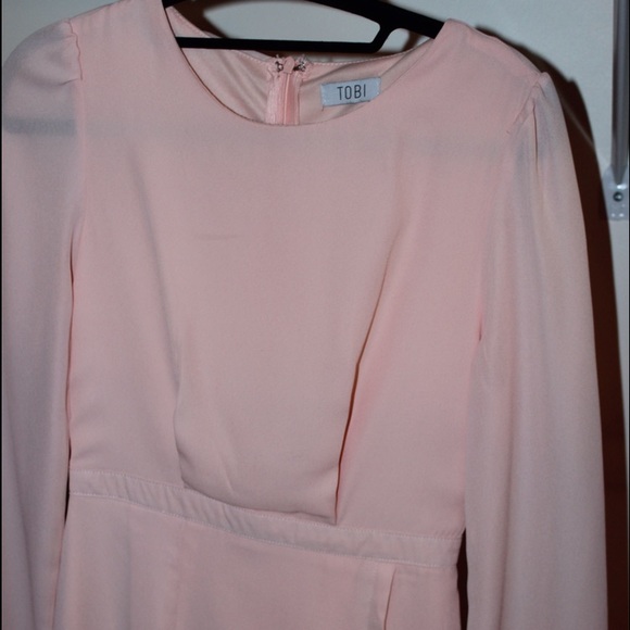 Tobi Long-sleeve peach dress