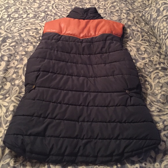 Vest - Picture 2 of 2