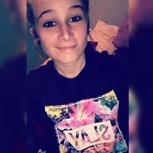 Meet your Posher, Bee