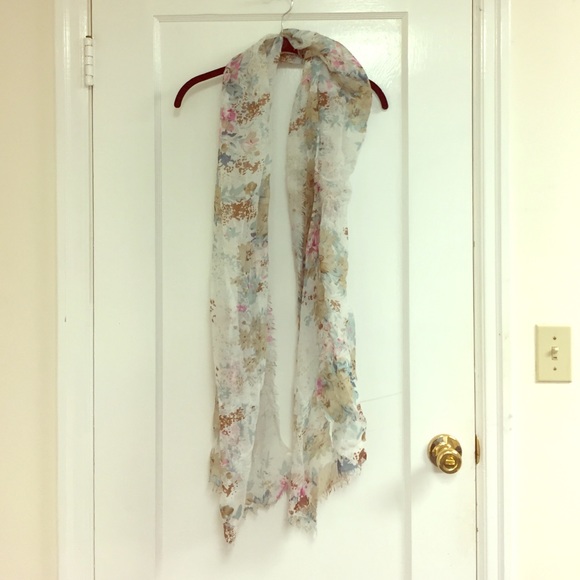 Long, lightweight spring/summer scarf