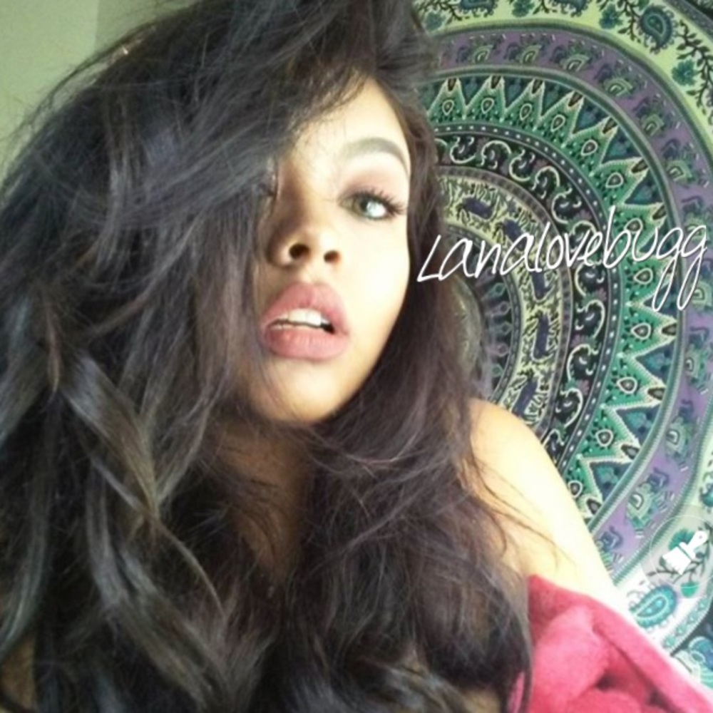 Meet your Posher, Aylana