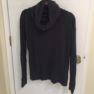 Cowl neck Navy blue size 6 lululemon sweatshirt