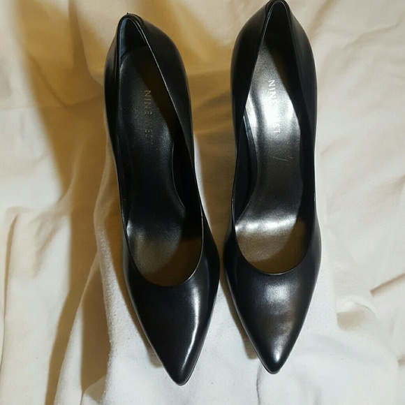 Nine West Black Pumps 4 inch High Heel