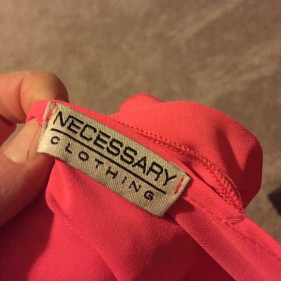 Pink polyester top - Picture 2 of 4