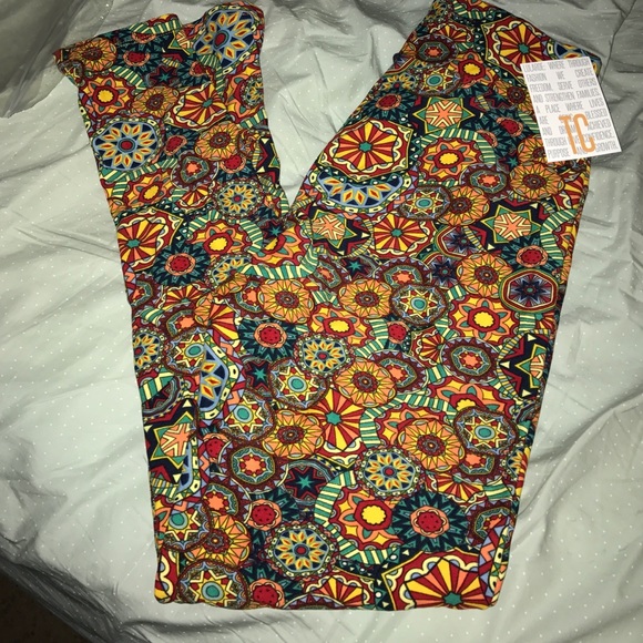 NWT TC Lularoe Medallion print Leggings