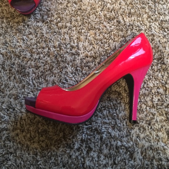 Red Heels - Picture 2 of 2