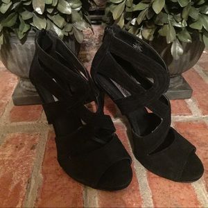 Steve Madden black heels
