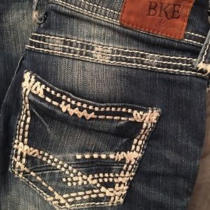 Buckle Jeans