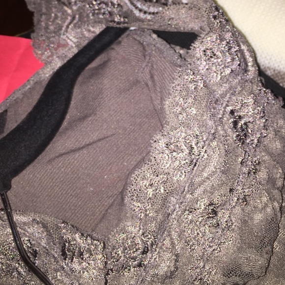 Grey lace top - Picture 4 of 4