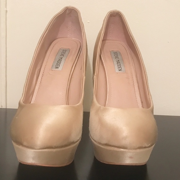 Steve Madden Partyy-r Platform Pumps! - Picture 3 of 4