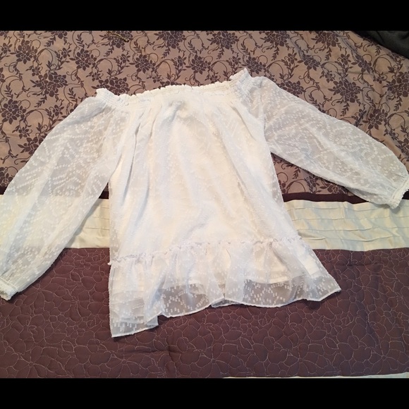 NWT Banana Republic off the shoulder blouse - Picture 2 of 3