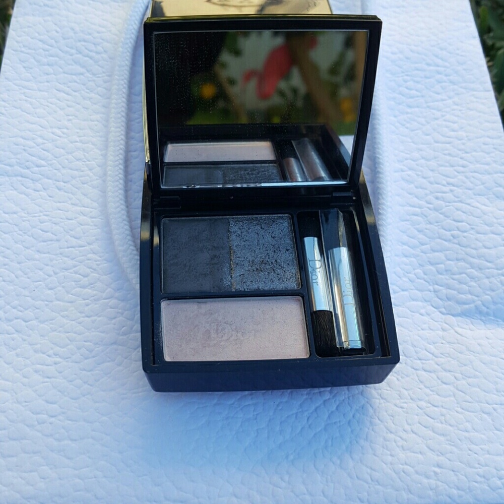 Gorgeous DIOR Set - Picture 2 of 4