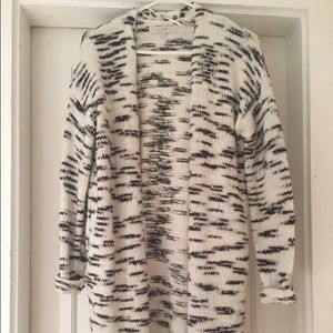 Loft Sweater Black and white Marl