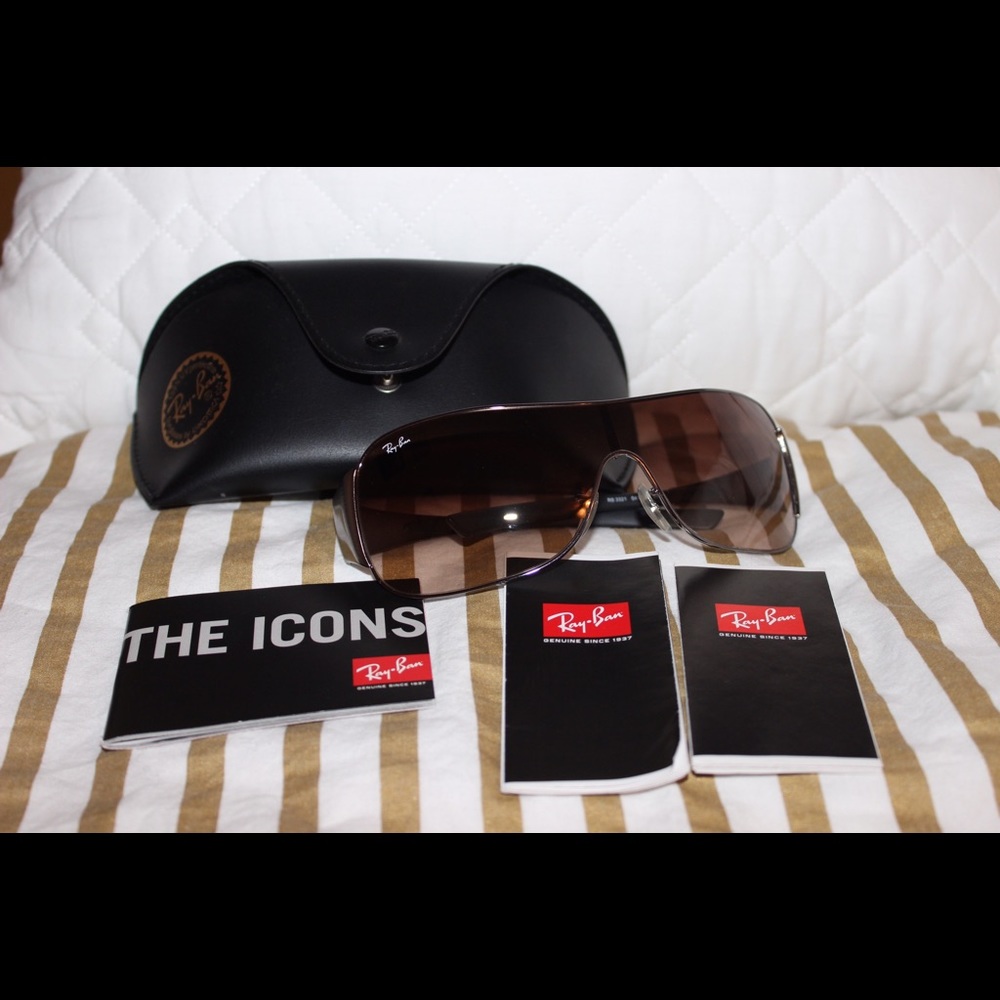 AUTHENTIC Ray-Ban Gradient Sunglasses