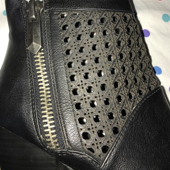 Charlotte Rousse booties! - Picture 3 of 4