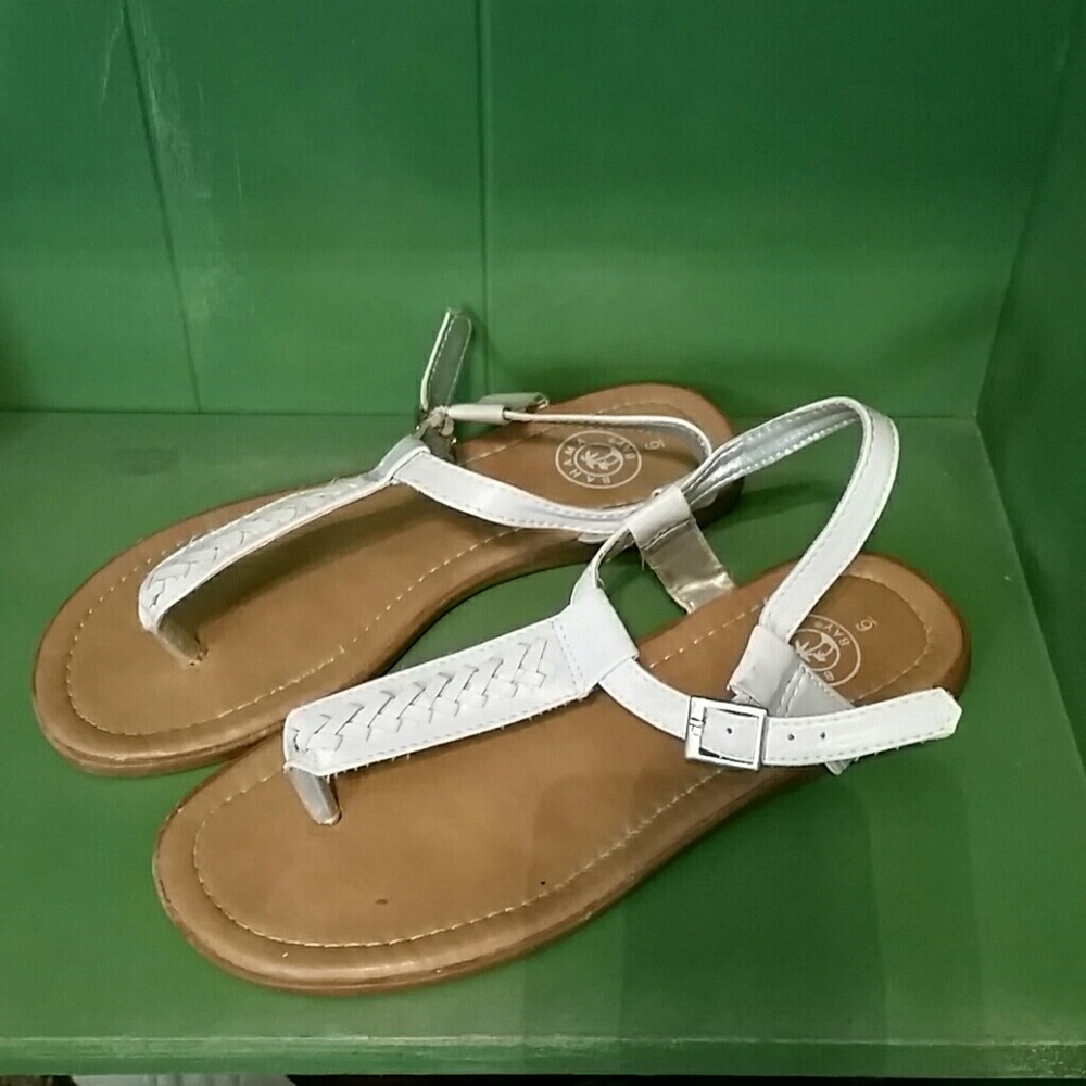 Sandles