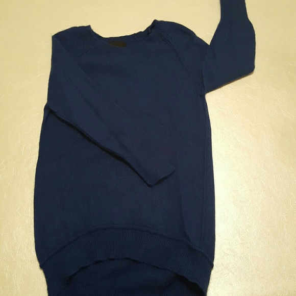 SOLD - MOVING SALE - 3/4 Sleeve Sweater - Picture 2 of 4