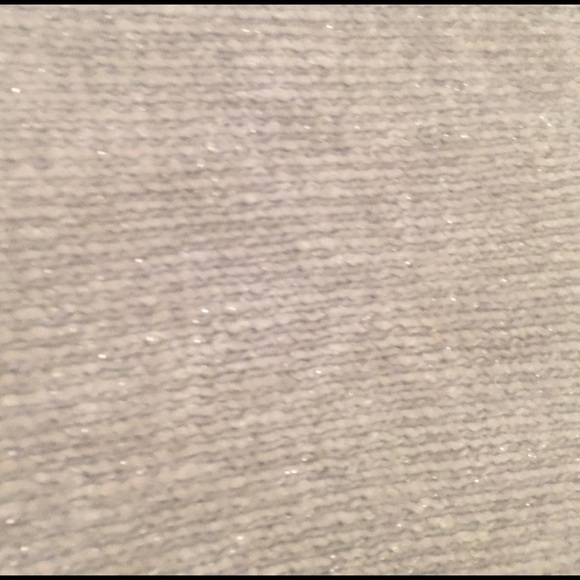 Saks fifth Avenue shimmering super soft sweater - Picture 3 of 4