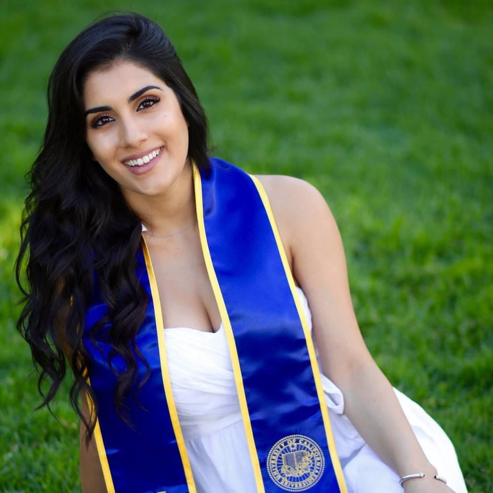 Meet your Posher, Neeki