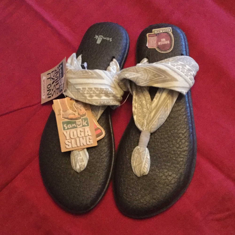 Sanuk yoga sling