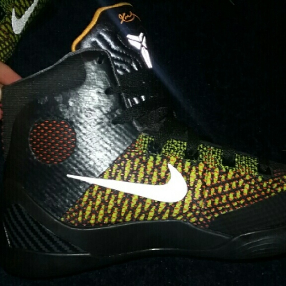 nike basketball shoes