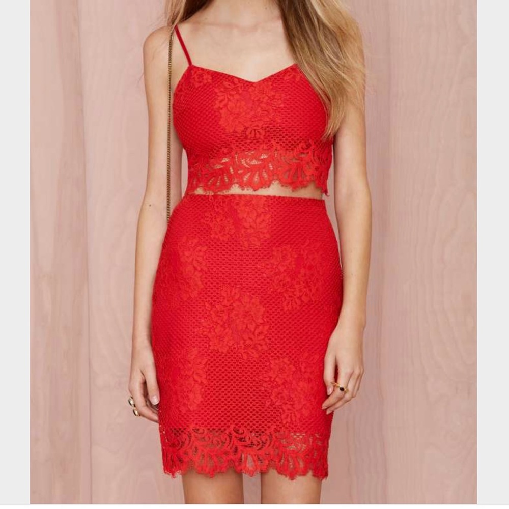 For love and lemons tiki lace set