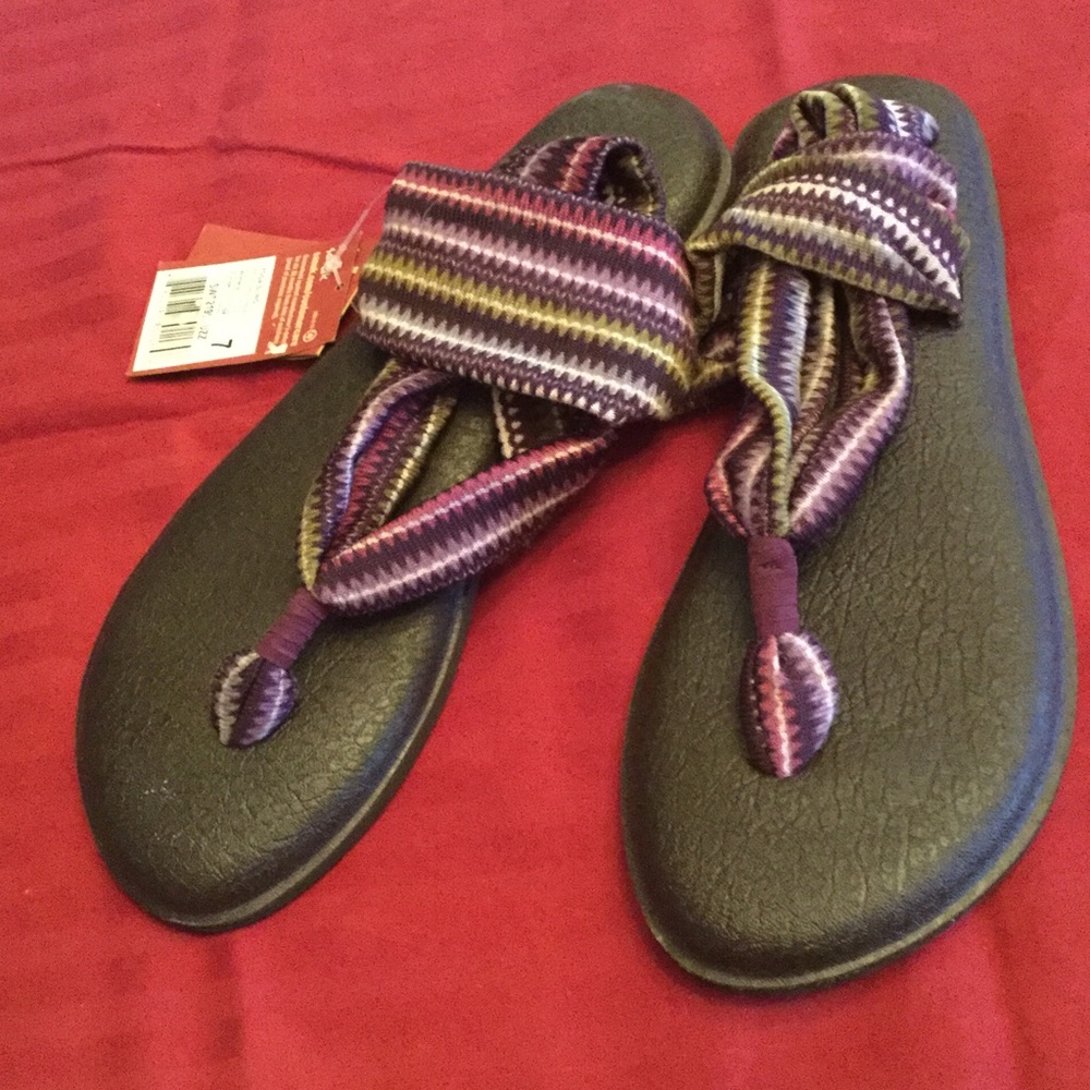 Sanuk yoga sling