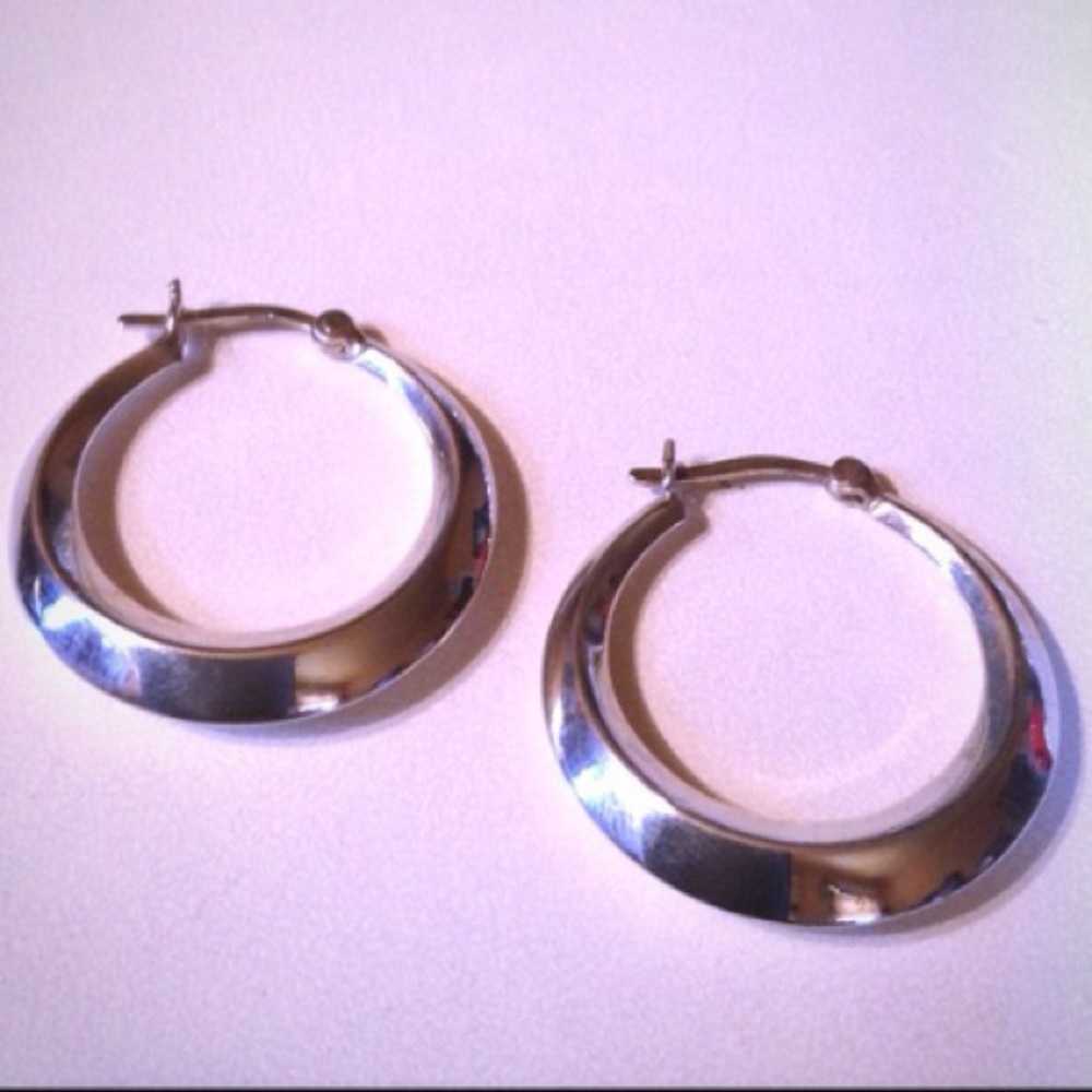 Sterling Silver | 1" Tapered Edge Hoop Earrings