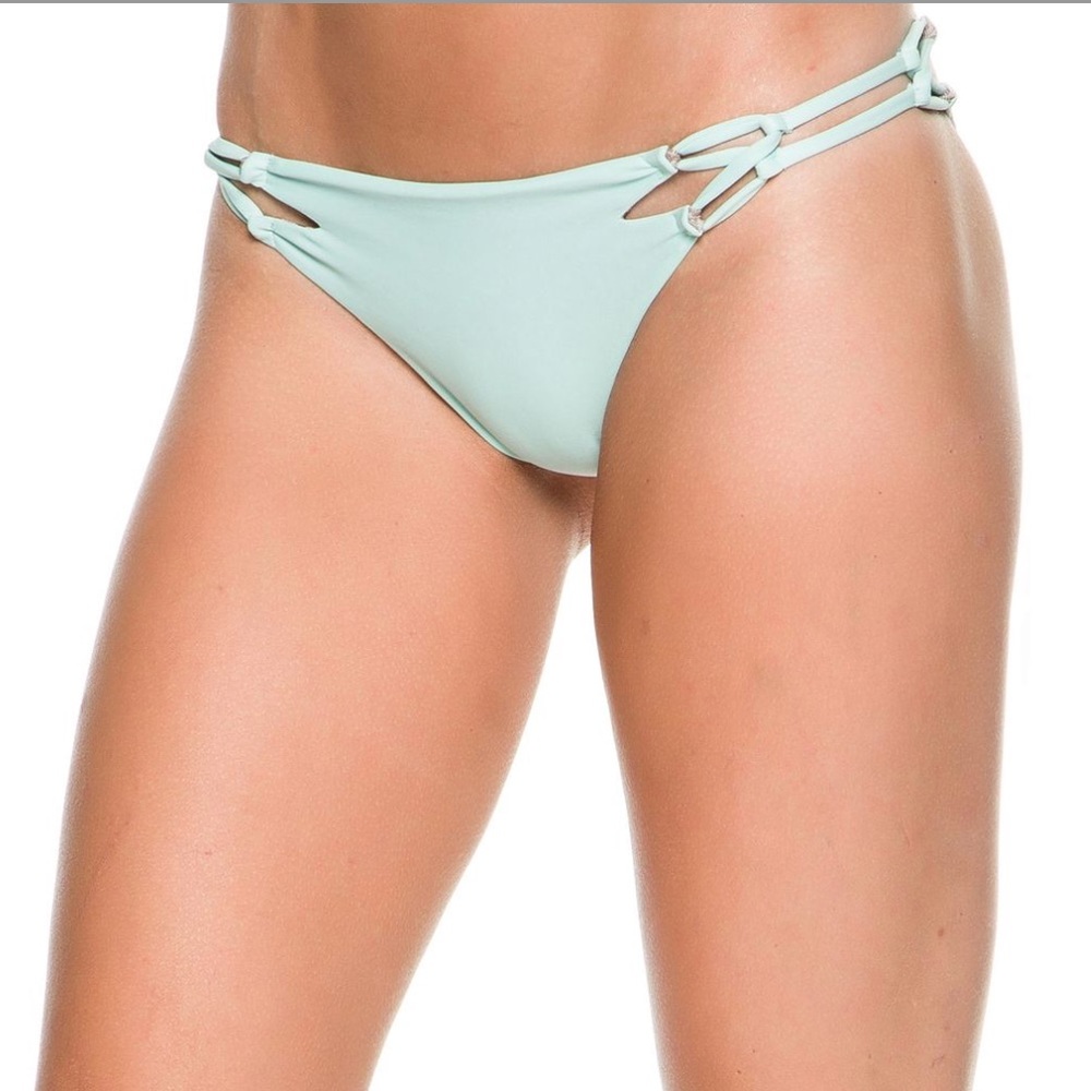 Brand new acacia bottoms