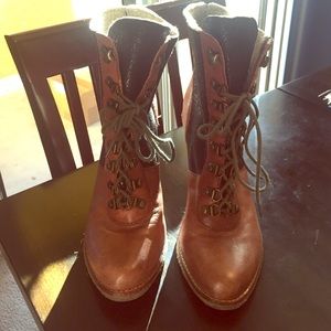 Women's Sam Edelman Tie-Up boots. Rare item.