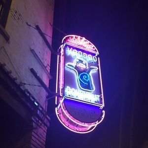 Meet your Posher, Caroline