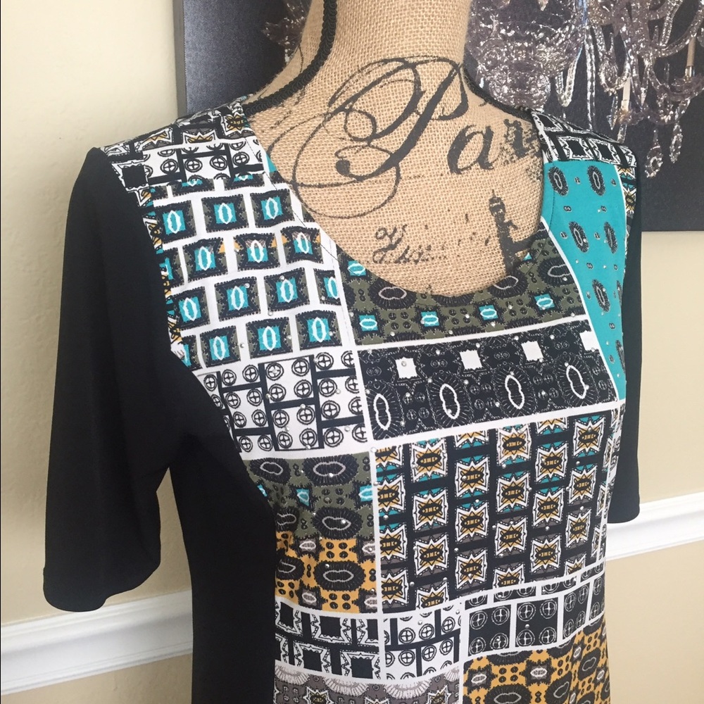 Color-block Tunic - Picture 2 of 4