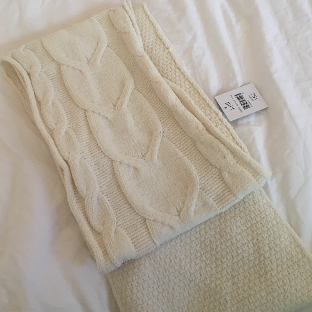 Ivory infinity scarf
