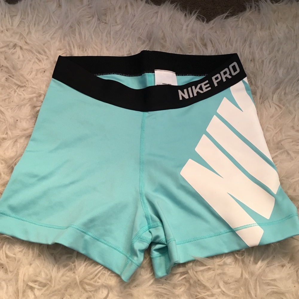 Teal NIKE PRO shorts!✨