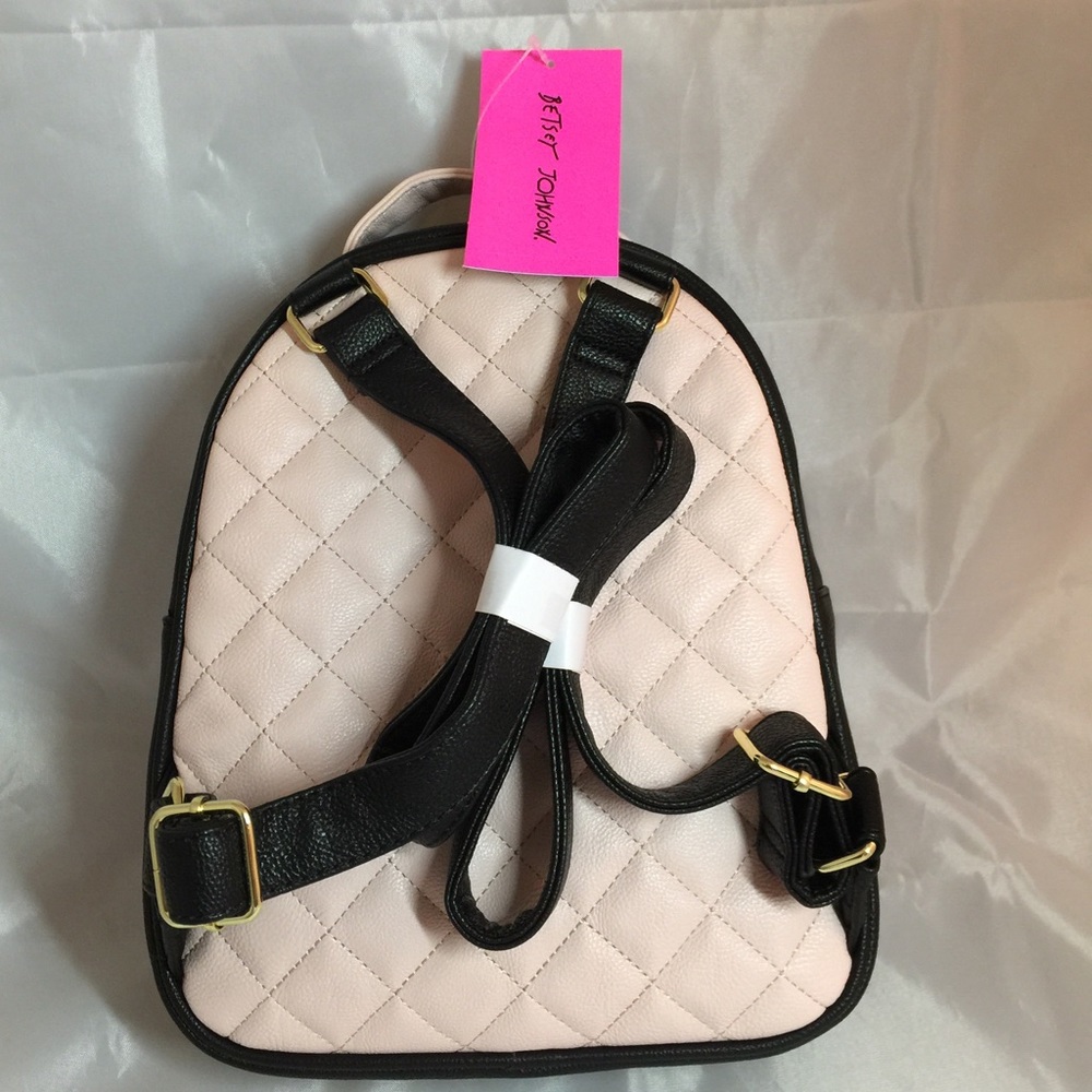 HP BetseyJohnson Backpack. Deleting on Mon 8/28 - Picture 2 of 5