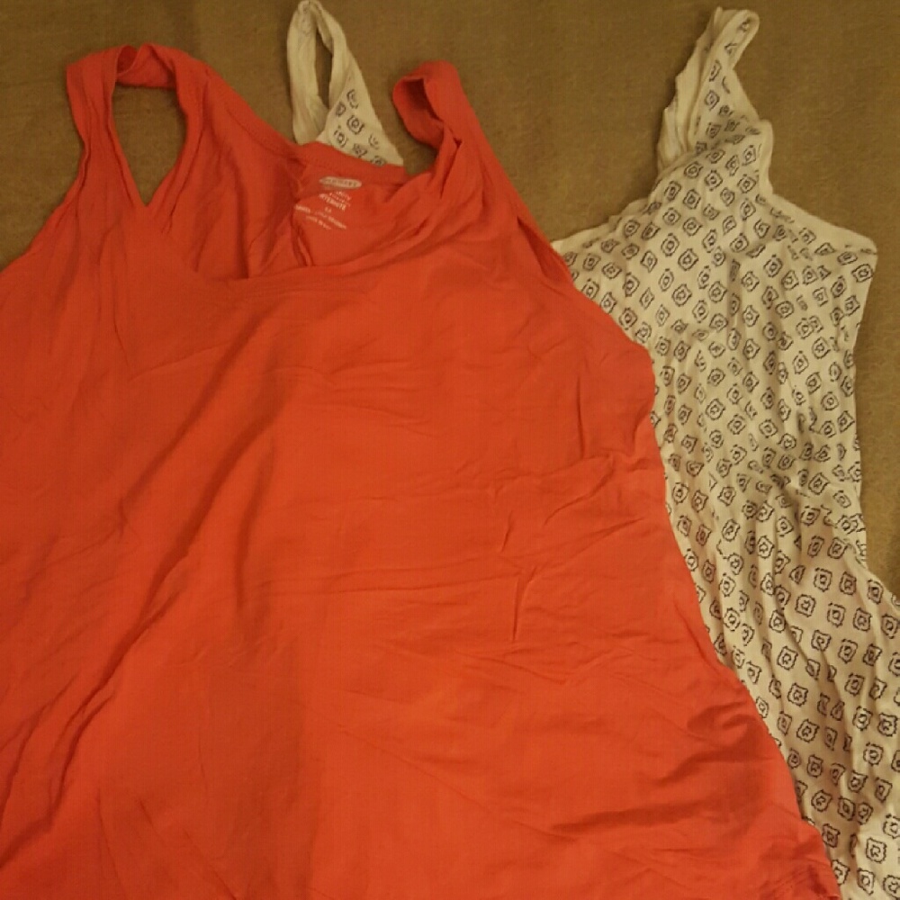 Old navy maternity tanks