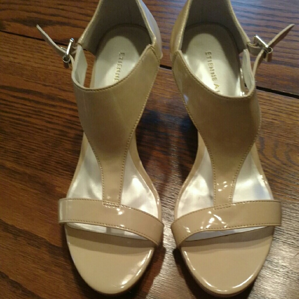 Etienne Aigner Heels