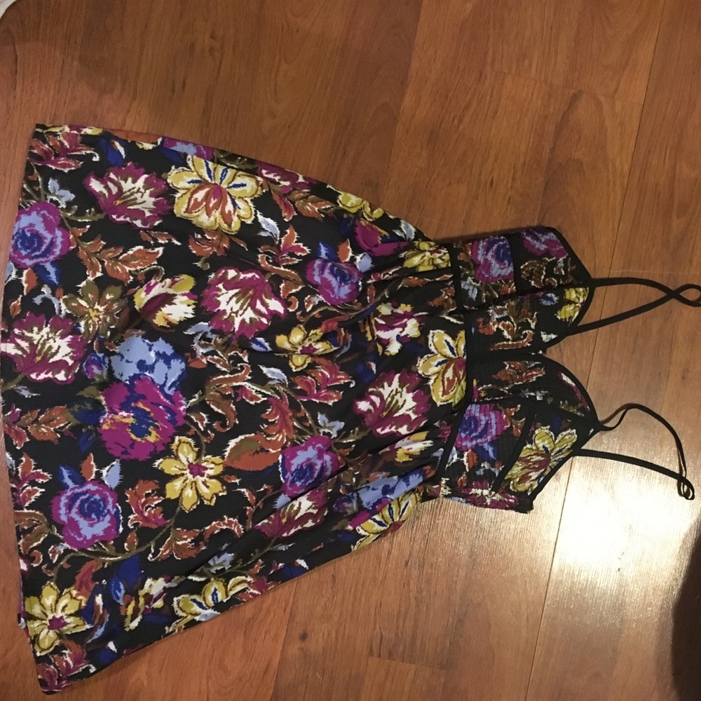L // Xhiliration dress // awesome for summer