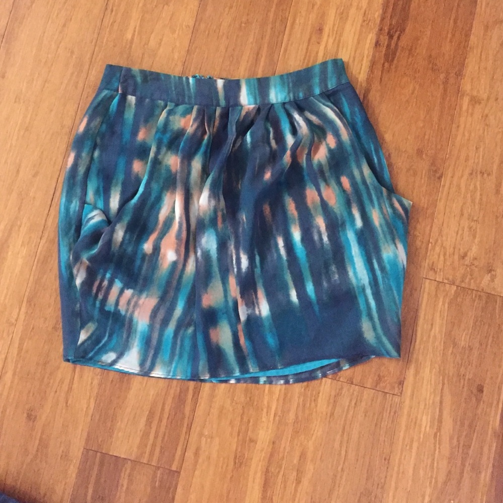 Forever 21 NWOT chiffon skirt