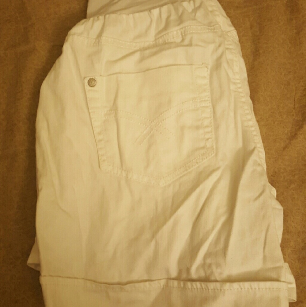 White maternity shorts