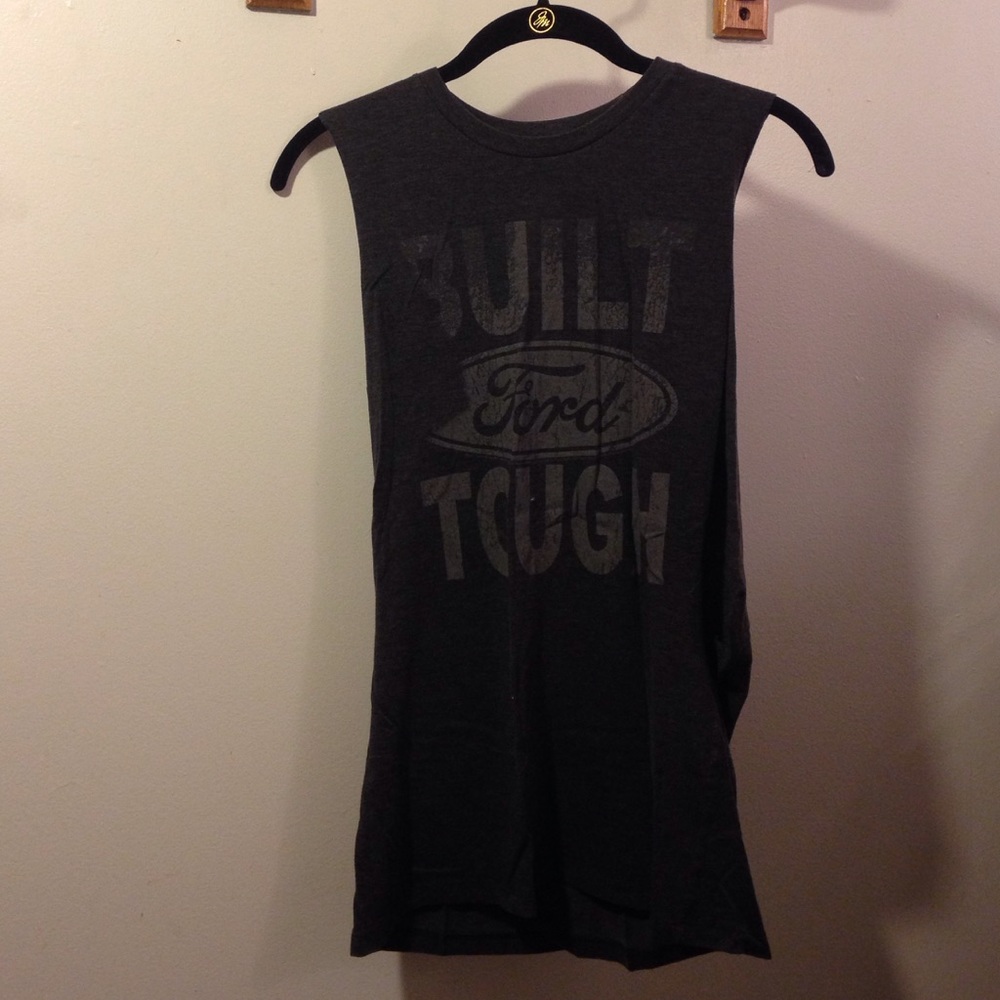 Muscle tank top