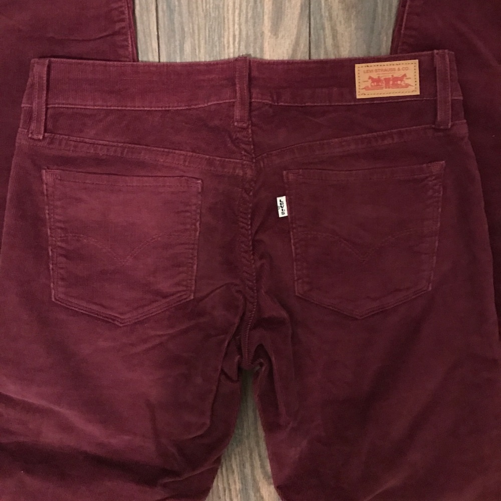 Levi - merlot red - straight leg - corduroy -size2 - Picture 4 of 4