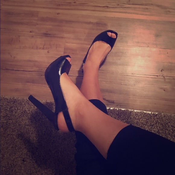 Super fun Jessica Simpson heels - Picture 1 of 4